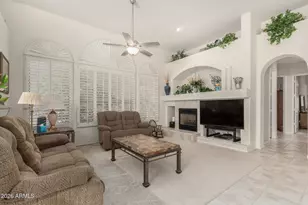 4419 E Robin Ln, Phoenix, AZ 85050 - Photo 7