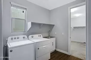 1034 S Sunset Dr, Chandler, AZ 85286 - Photo 27