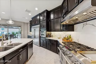 2909 E Harwell Rd, Phoenix, AZ 85042 - Photo 9