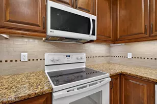 3800 S Cantabria Cir, Chandler, AZ 85248 - Photo 13