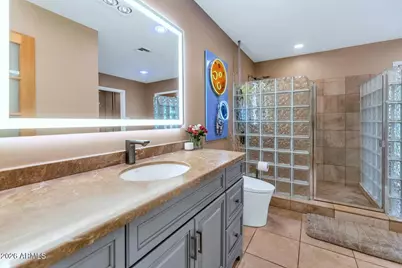 2260 E Palmaire Avenue, Phoenix, AZ 85020 - Photo 31