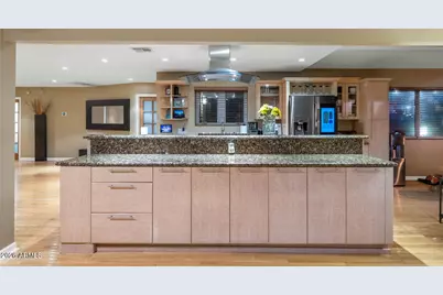 2260 E Palmaire Avenue, Phoenix, AZ 85020 - Photo 15