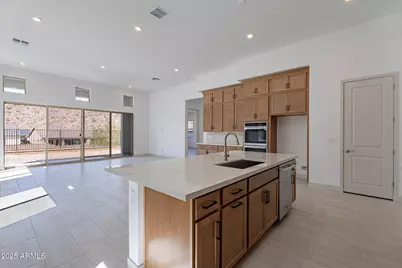 21430 W Meadowbrook Avenue, Buckeye, AZ 85396 - Photo 9