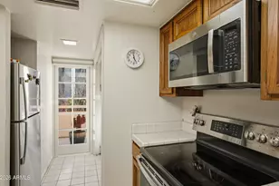 6150 N Scottsdale Rd, Paradise Valley, AZ 85253 - Photo 13