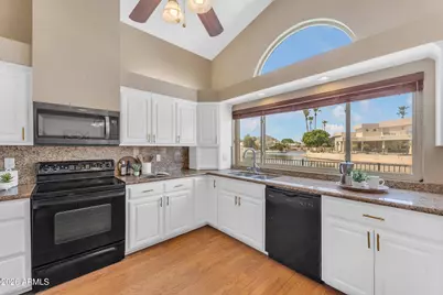 5822 W Abraham Lane, Glendale, AZ 85308 - Photo 17