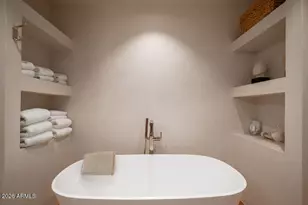 5602 N Camelback Canyon Pl, Phoenix, AZ 85018 - Photo 35