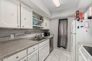 3131 W Cochise Dr, Phoenix, AZ 85051 - Photo 5