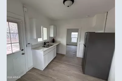 207 E Jackson Avenue, Buckeye, AZ 85326 - Photo 5