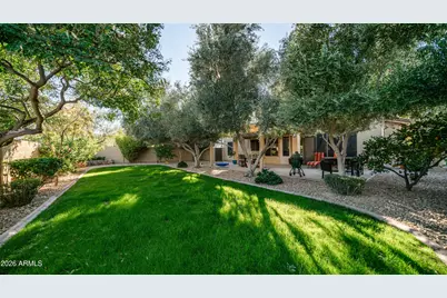 7609 S 18th Way, Phoenix, AZ 85042 - Photo 11