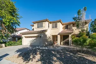 7609 S 18th Way, Phoenix, AZ 85042 - Photo 1