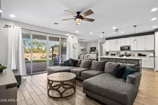 13188 W Redstone Dr, Peoria, AZ 85383 - Photo 5