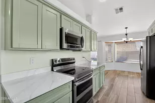 4439 E Thistle Landing Dr, Phoenix, AZ 85044 - Photo 9