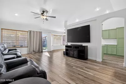 4439 E Thistle Landing Drive, Phoenix, AZ 85044 - Photo 3