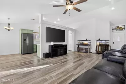 4439 E Thistle Landing Drive, Phoenix, AZ 85044 - Photo 5