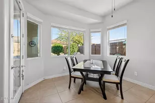 13651 S 176th Dr, Goodyear, AZ 85338 - Photo 9