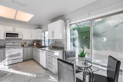 10593 E Fanfol Lane, Scottsdale, AZ 85258 - Photo 35