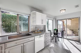 10593 E Fanfol Ln, Scottsdale, AZ 85258 - Photo 5