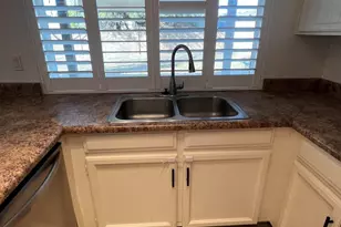 10038 S 46th Pl, Phoenix, AZ 85044 - Photo 9