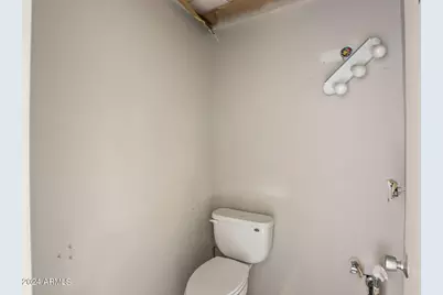 260 N Gilbert Road, Mesa, AZ 85203 - Photo 43