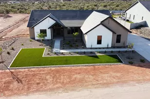 1579 W Lucky Ln, Queen Creek, AZ 85144 - Photo 3