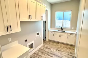 1579 W Lucky Ln, Queen Creek, AZ 85144 - Photo 15