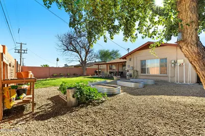 8626 E Windsor Avenue, Scottsdale, AZ 85257 - Photo 19