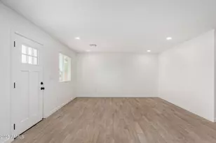 214 N 88th Pl, Mesa, AZ 85207 - Photo 3