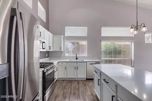 7037 E Regina St, Mesa, AZ 85207 - Photo 9