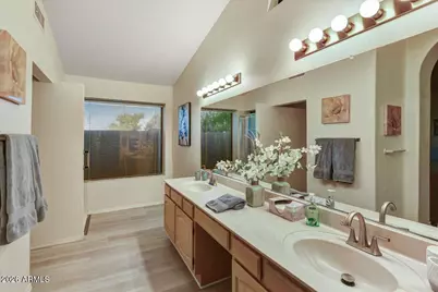 18816 N 88th Drive, Peoria, AZ 85382 - Photo 15