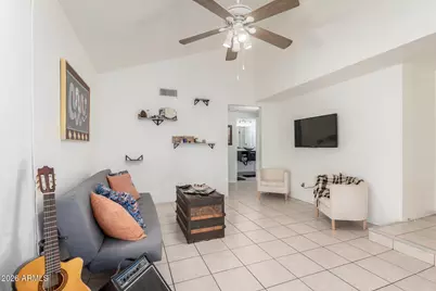 915 S Hacienda Drive, Tempe, AZ 85281 - Photo 7