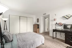 915 S Hacienda Dr, Tempe, AZ 85281 - Photo 15