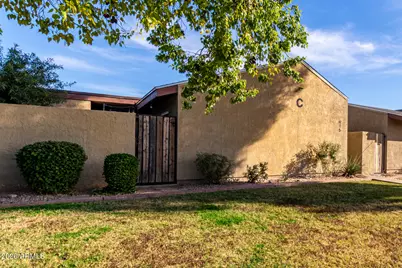 915 S Hacienda Drive, Tempe, AZ 85281 - Photo 3