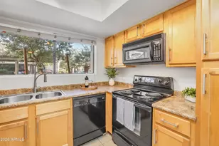 9990 N Scottsdale Rd, Paradise Valley, AZ 85253 - Photo 7