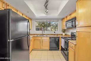 9990 N Scottsdale Rd, Paradise Valley, AZ 85253 - Photo 7