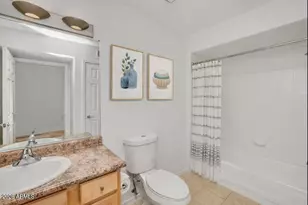 9990 N Scottsdale Rd, Paradise Valley, AZ 85253 - Photo 13