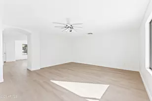 287 E Baylor Ln, Gilbert, AZ 85296 - Photo 9