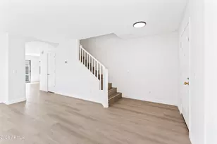 287 E Baylor Ln, Gilbert, AZ 85296 - Photo 7