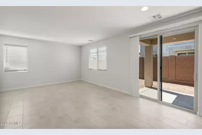 16505 W Whispering Wind Drive, Surprise, AZ 85387 - Photo 7