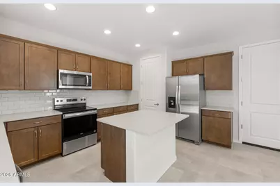 16505 W Whispering Wind Drive, Surprise, AZ 85387 - Photo 9