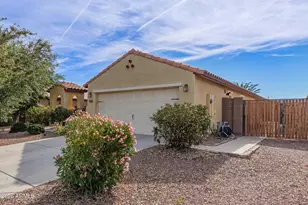 18641 W Larkspur Dr, Goodyear, AZ 85338 - Photo 3