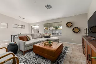 14925 W Mauna Loa Ln, Surprise, AZ 85379 - Photo 9