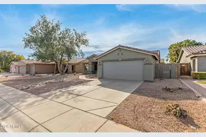 14925 W Mauna Loa Lane, Surprise, AZ 85379 - Photo 5