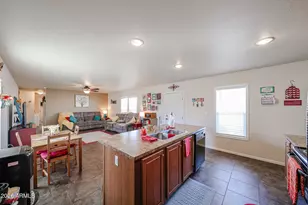 7810 W Peoria Ave, Peoria, AZ 85345 - Photo 17