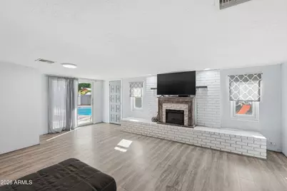 835 E Garnet Avenue, Mesa, AZ 85204 - Photo 3