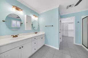 10223 W Desert Hills Dr, Sun City, AZ 85351 - Photo 11