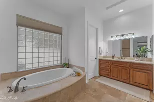 303 E Wexford Cove, Phoenix, AZ 85020 - Photo 25