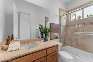 303 E Wexford Cove, Phoenix, AZ 85020 - Photo 33