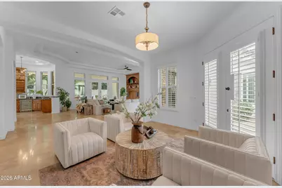 303 E Wexford Cove, Phoenix, AZ 85020 - Photo 11