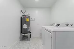 1007 E Campus Dr, Tempe, AZ 85282 - Photo 31
