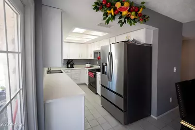 7102 N 31st Drive, Phoenix, AZ 85051 - Photo 7